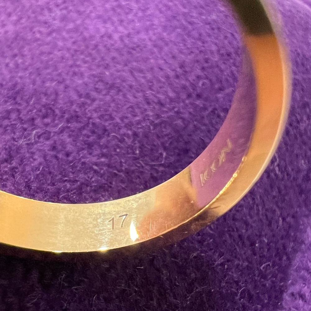 GUCCI Icon 18K Yellow Gold Thin Band Ring - Picture 8 of 11